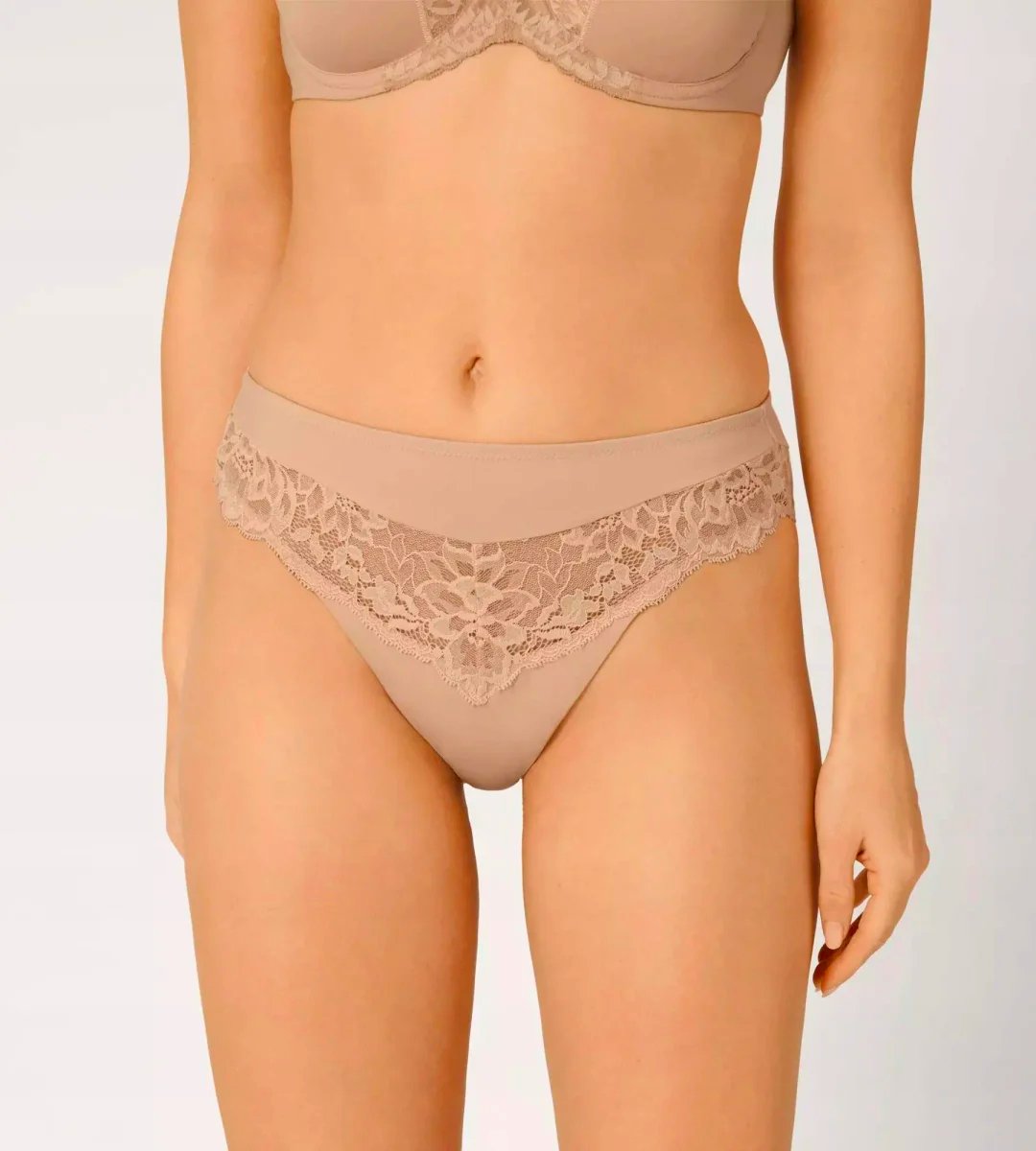 Majtki Amourette Charm Tai by Triumph 10181383